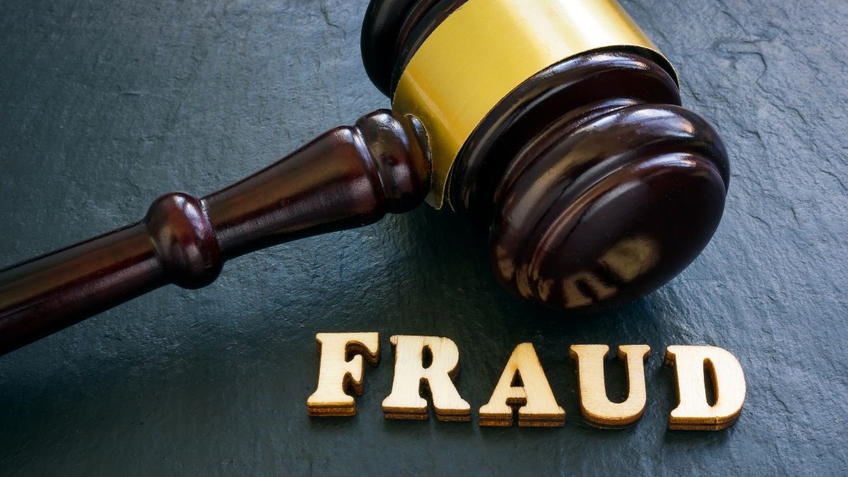 I Reviewed 40 Elder Fraud Cases — The Victims Had 9 Things in Common
