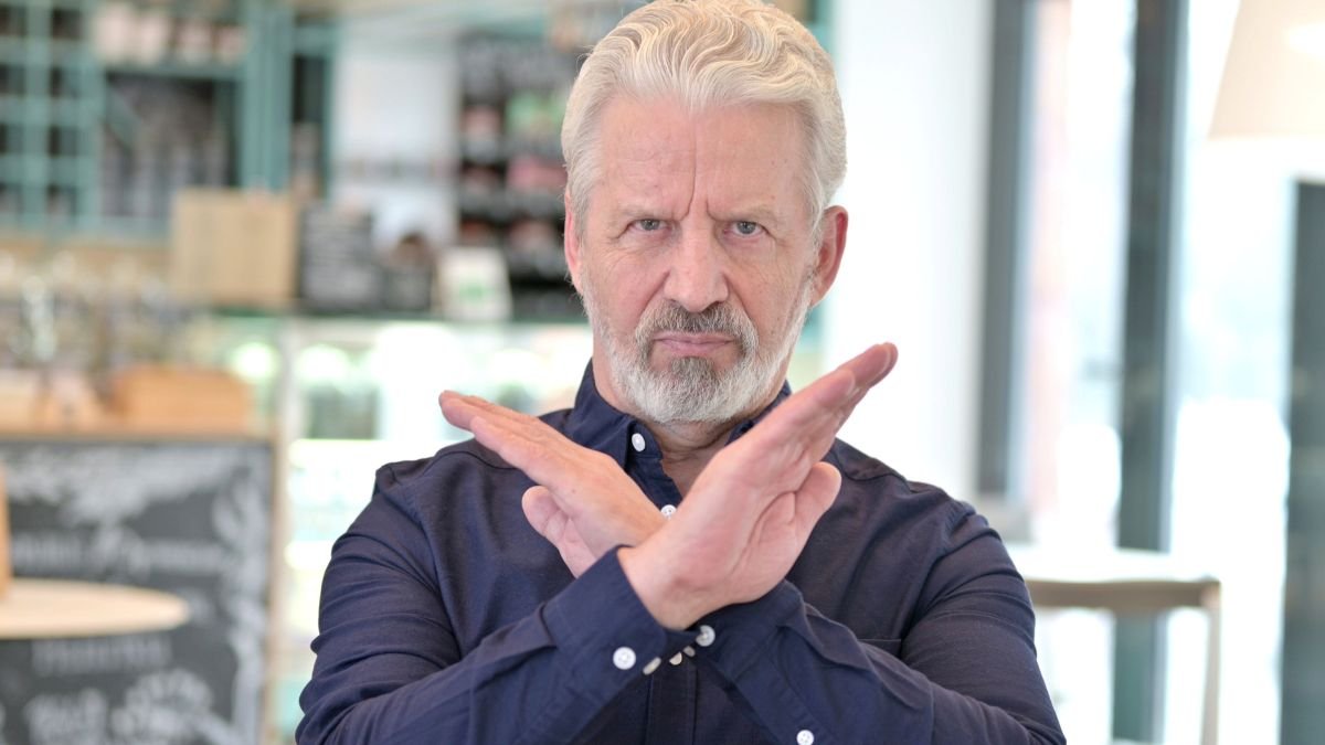 13 Ways People Start Treating You Differently the Week You Retire
