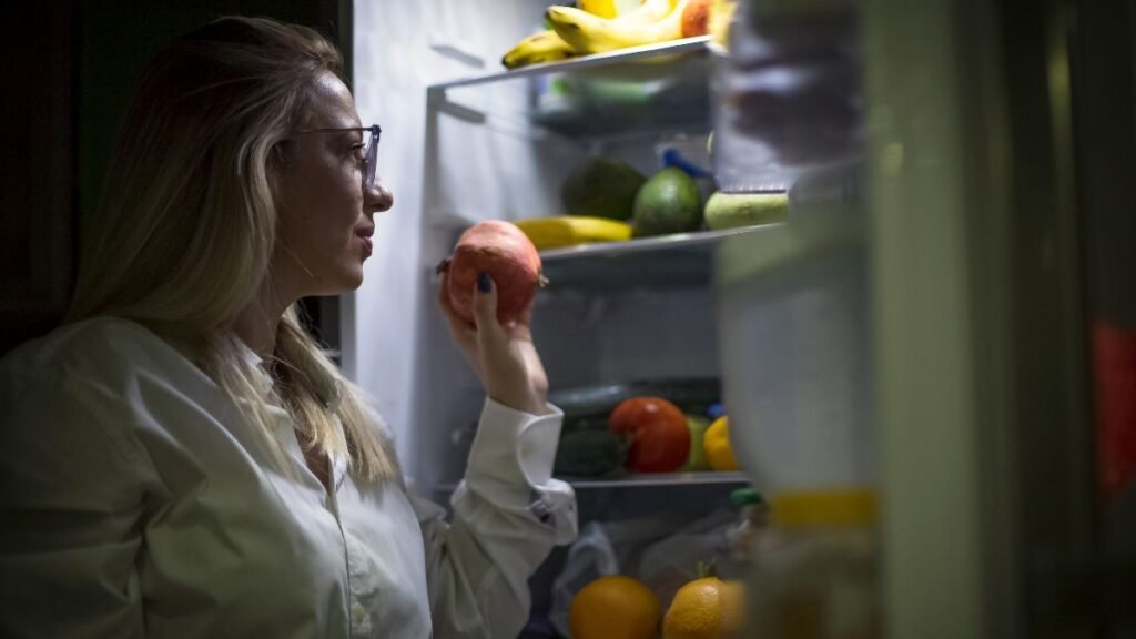 Stop Eating Heavy Meals Right Before Bed