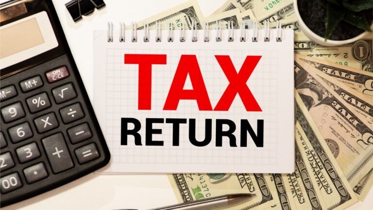 A CPA Reviewed 200 Retiree Tax Returns — The Same 9 Mistakes Showed Up Every Time