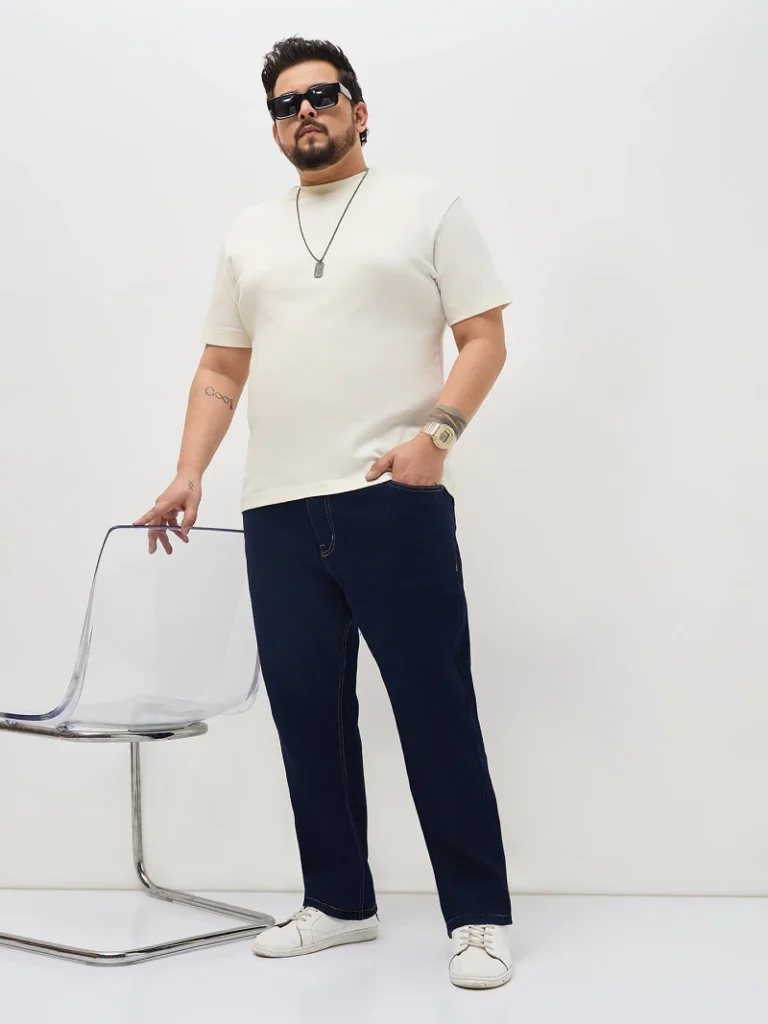 13. Cream Tee With Dark Straight Jeans