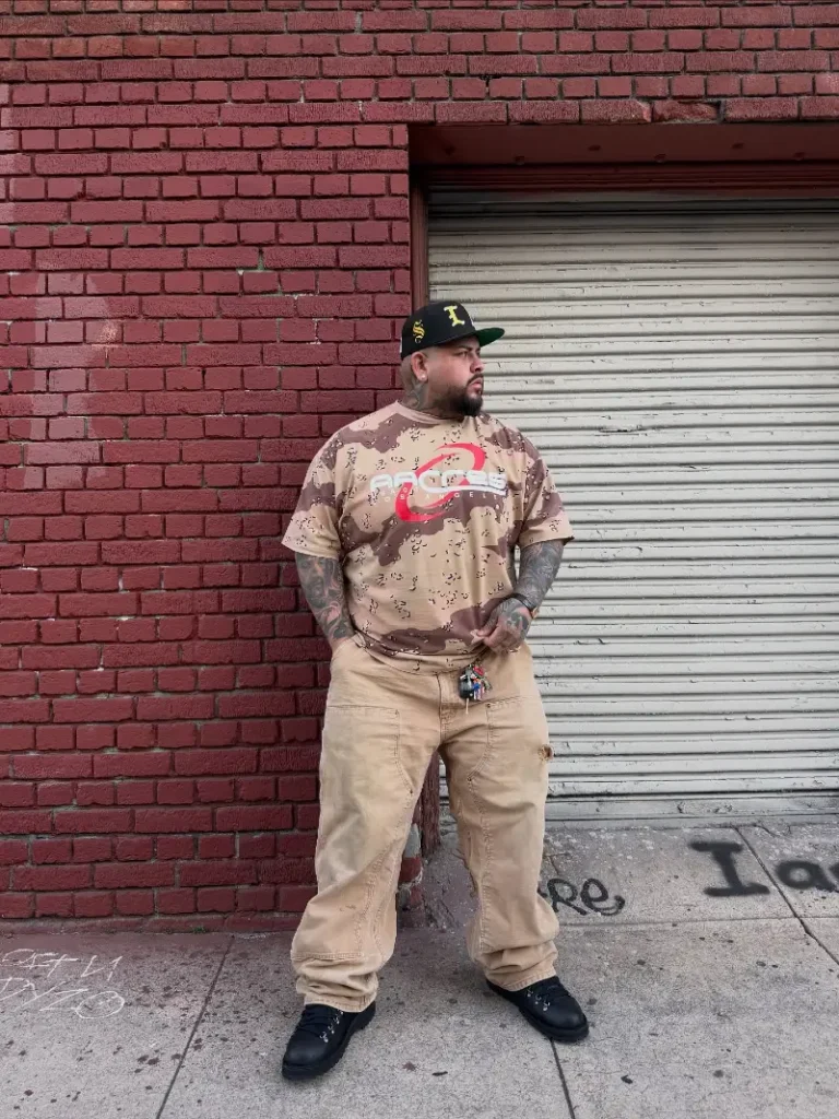 17. Desert Camo Tee With Beige Utility Pants
