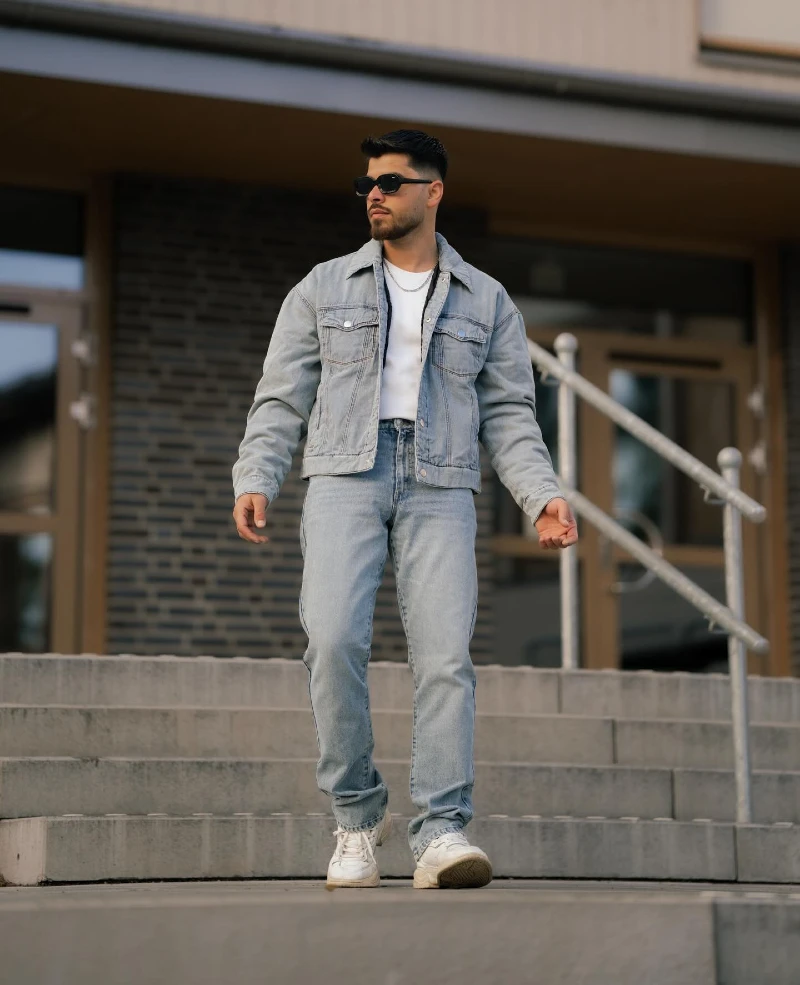 4. Cropped Denim Jacket With Light Jeans