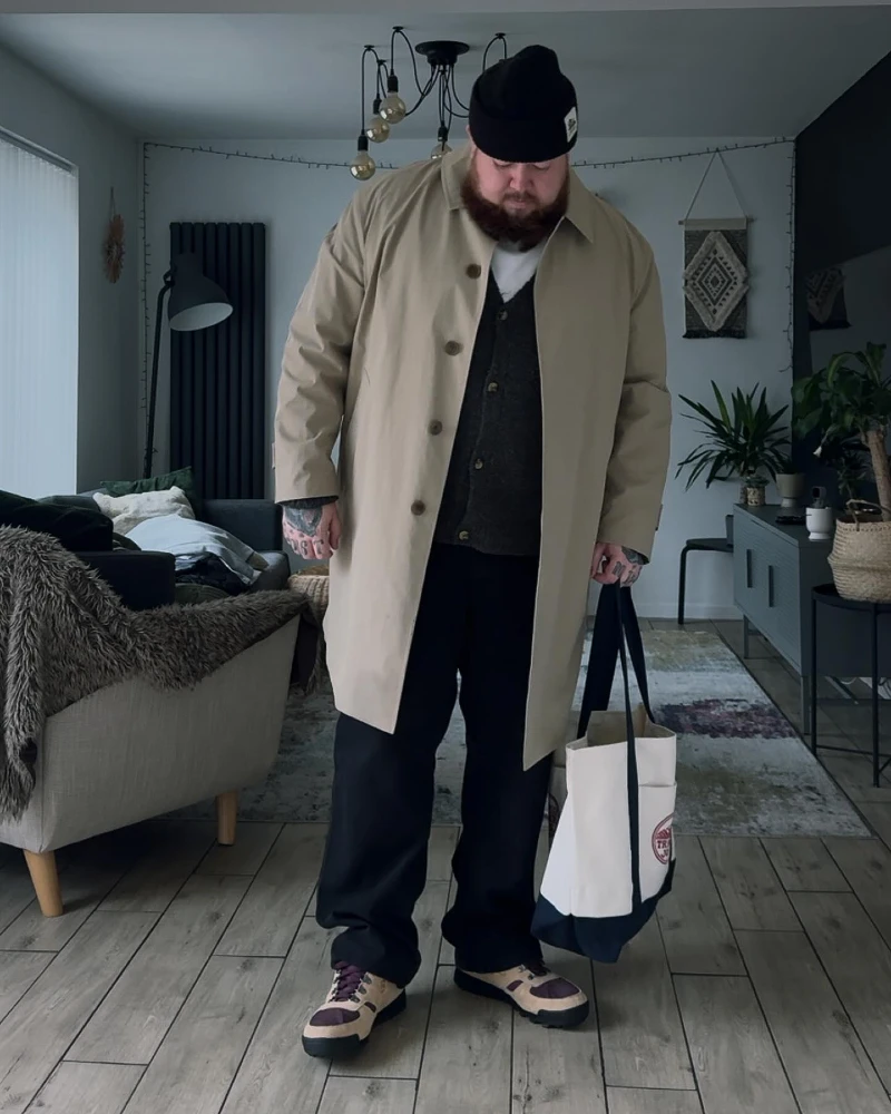 9. Stone Trench Coat With Dark Inner Layers