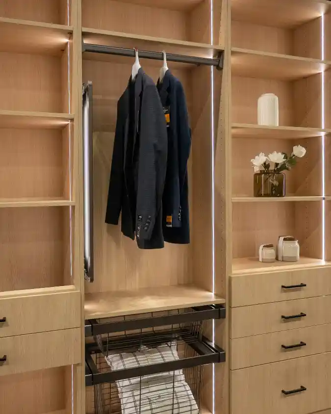 Best Wardrobe for Plus