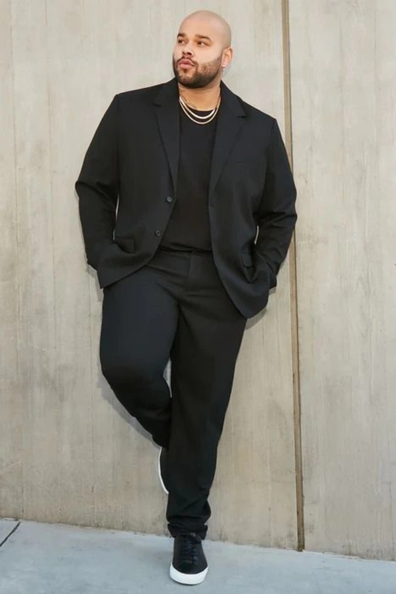 Black Blazer With Black T-Shirt and Black Sneakers