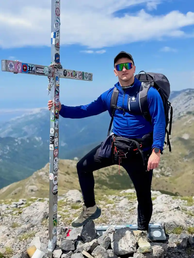 Dynamic Layers for High-Altitude Comfort