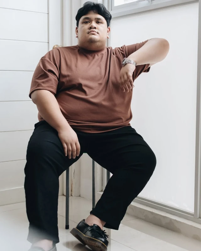 Elevated Earth Tones and Clean Lines