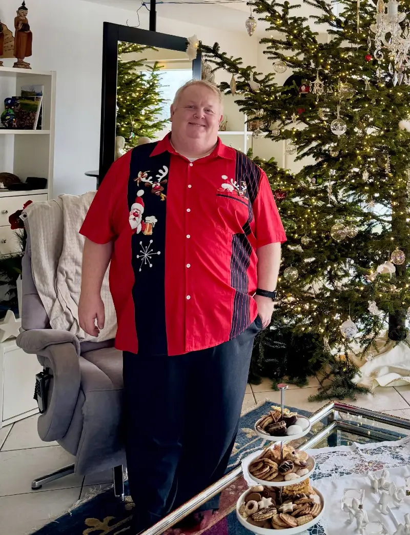 Festive Bowling Shirt Charm