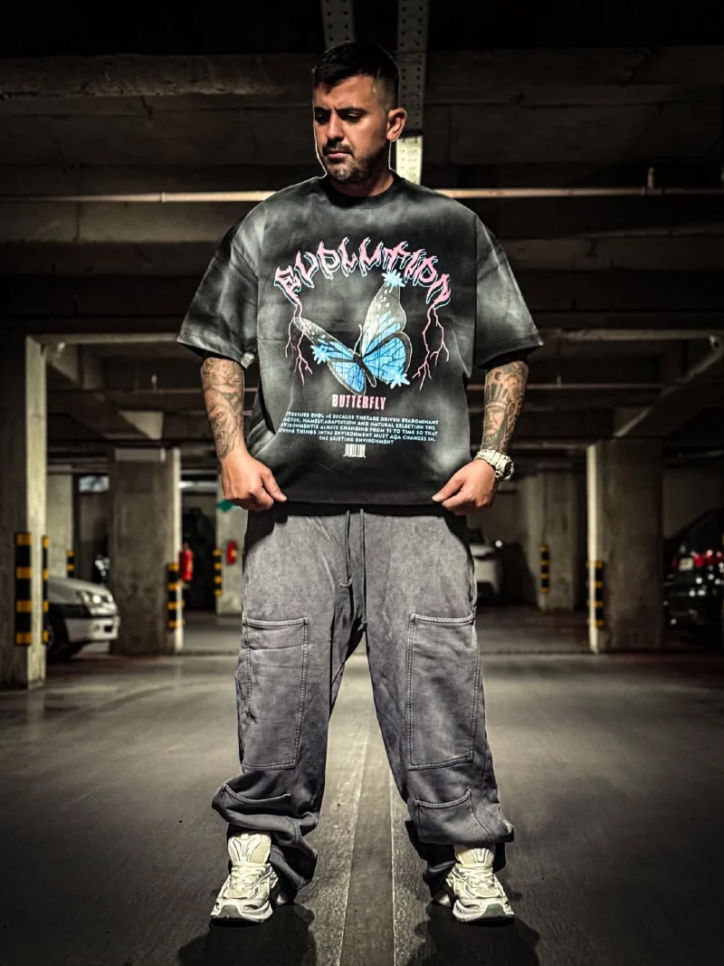 Graphic T-Shirt and Acid Wash Cargo Pants