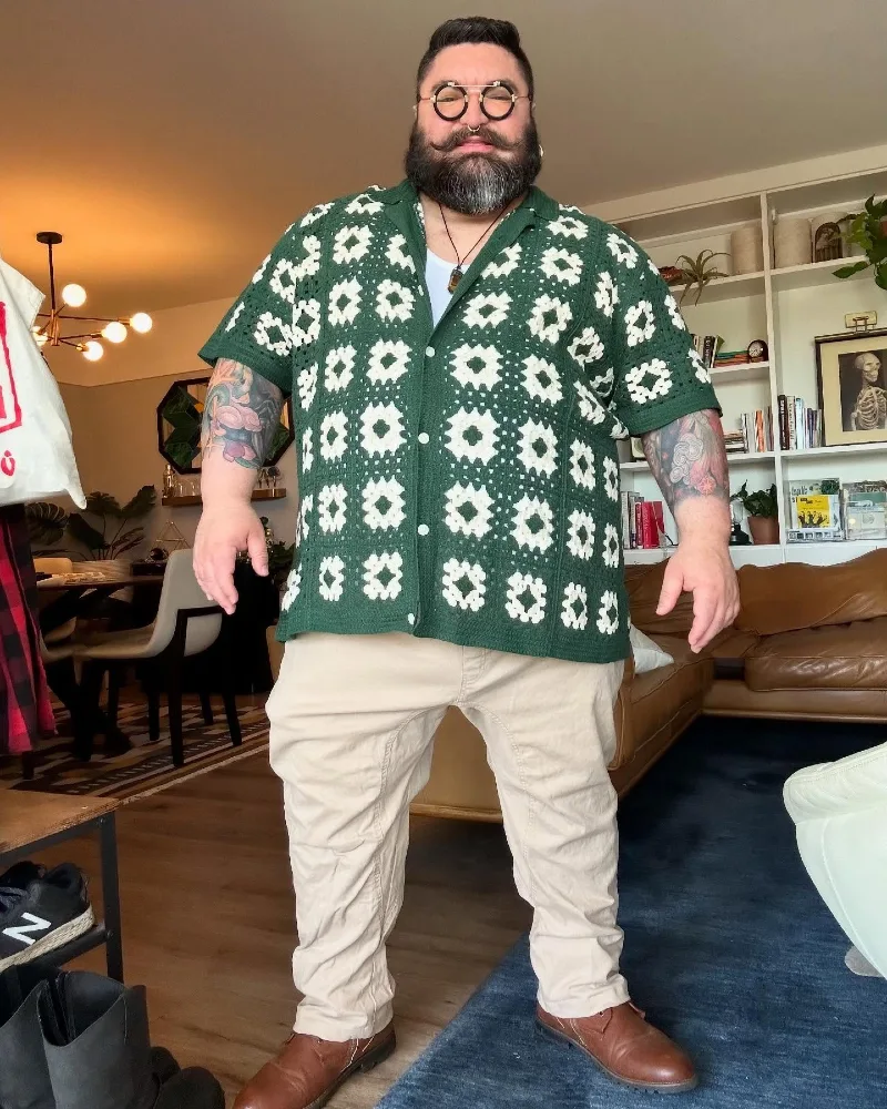 Green Crochet Short Sleeve Shirt, Beige Pants and Brown Boots