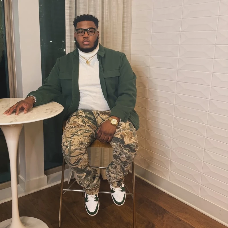 Green Shirt Jacket, White Turtleneck, and Camo Cargo Pants