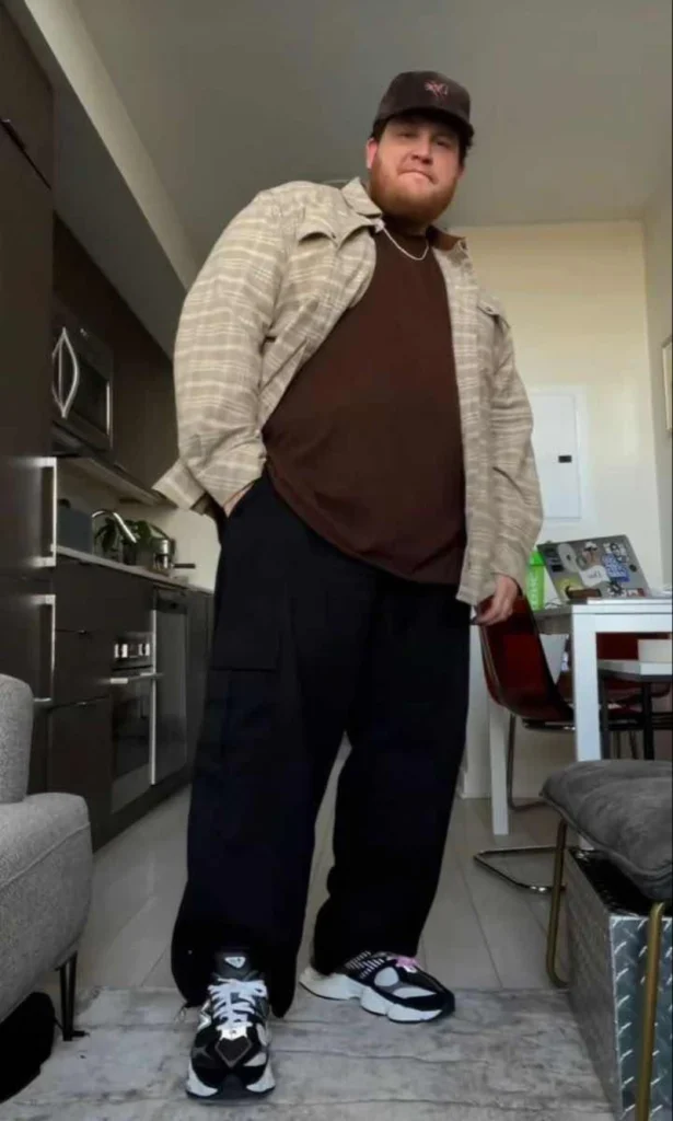 Mastering the Relaxed Layered Look for Comfort