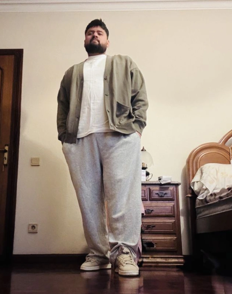 Olive Cardigan with Loose Grey Sweatpants