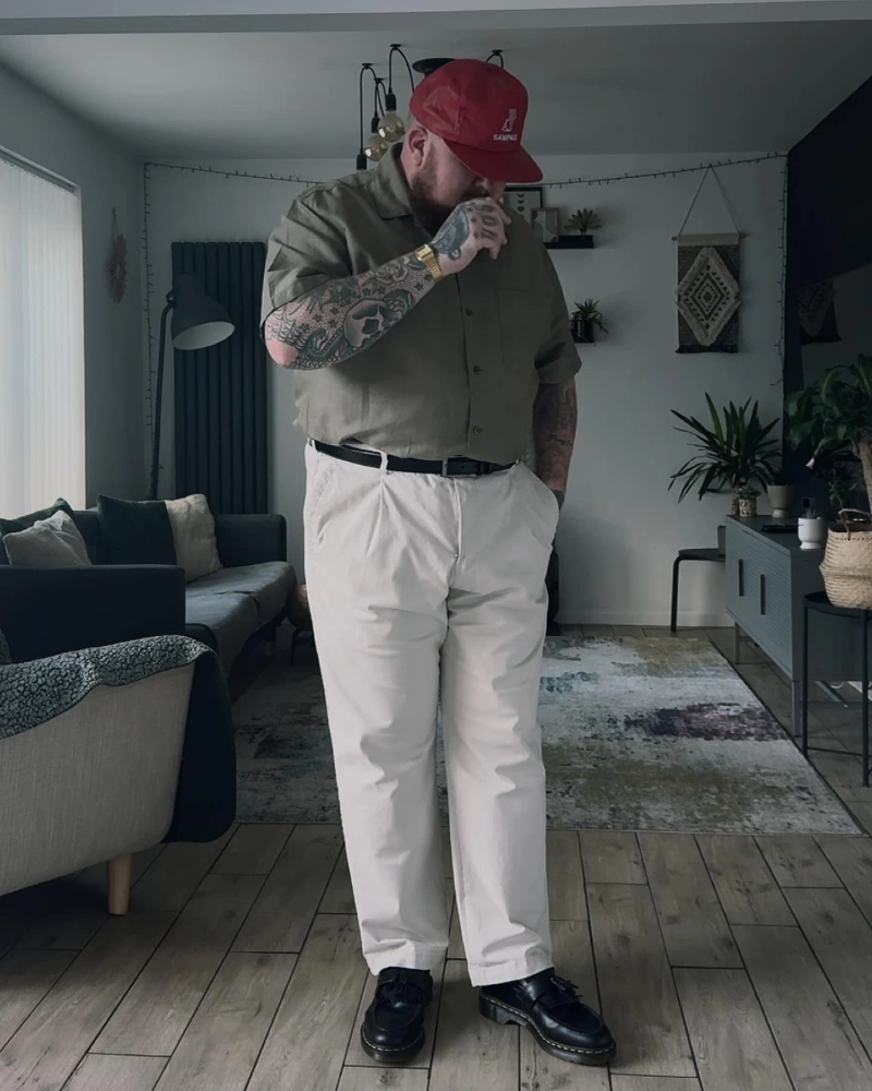Olive Short-Sleeve Button-Down Shirt and Pleated Trousers