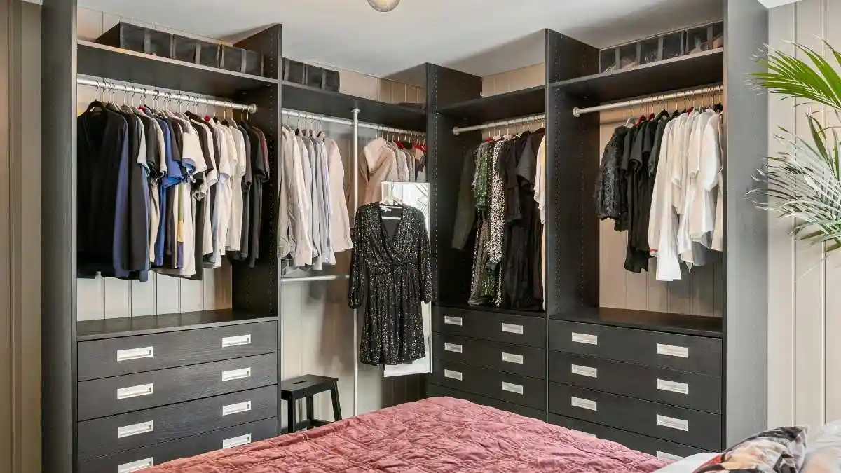 Open Open-Front Walk-In Wardrobe System