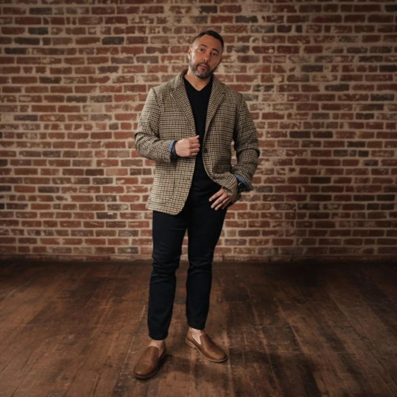 Patterned Blazer and Dark Jeans