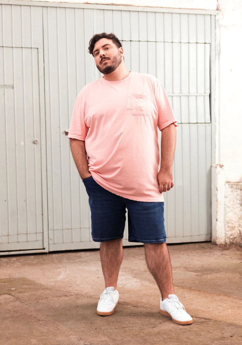 Pink Pocket T-Shirt and Dark Blue Denim Shorts
