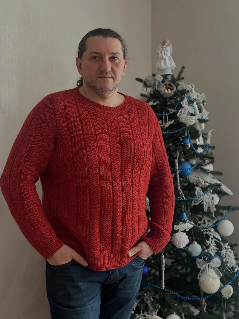 Ribbed Rust Red Crewneck