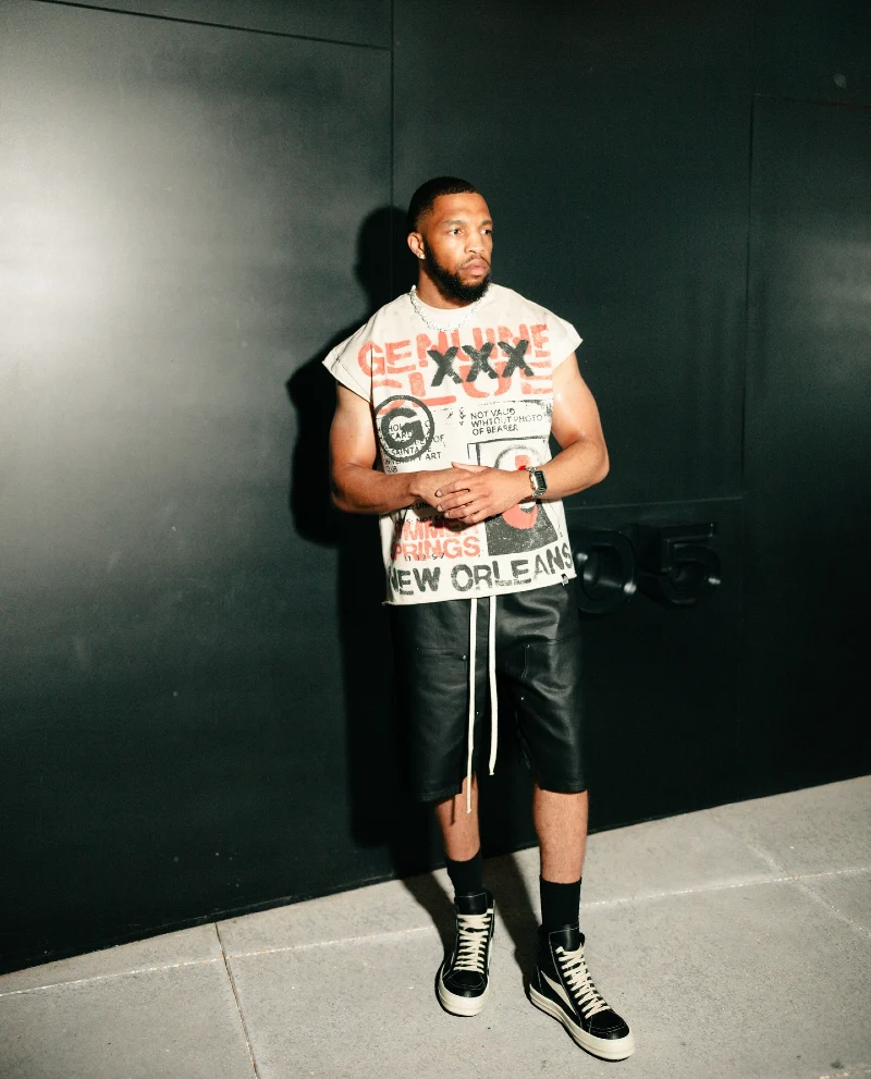 Sleeveless Graphic T-Shirt With Black Shorts