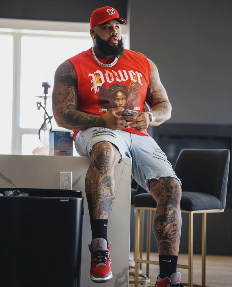 Sleeveless Graphic T-Shirt and Denim Shorts