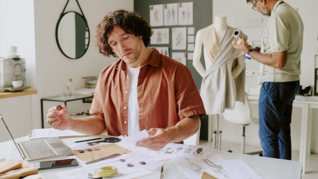 Monochromatic and Tonal Dressing: Creating an Unbroken Vertical Line