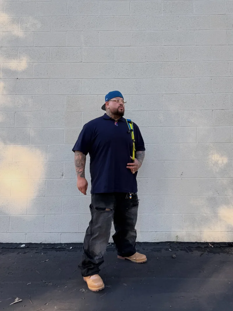 Streetwear Polo & Distressed Denim Combo