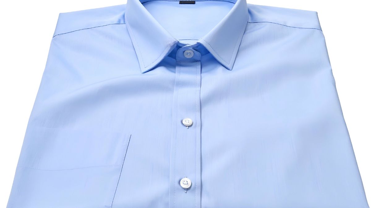 The Collar Shape That Narrows Your Chest Without Changing a Single Seam