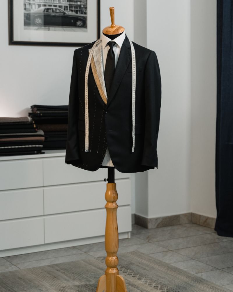 The Four Measurements of Chest, Neck, Seat and Trouser rise That Actually Determine Fit for Plus Size Men
