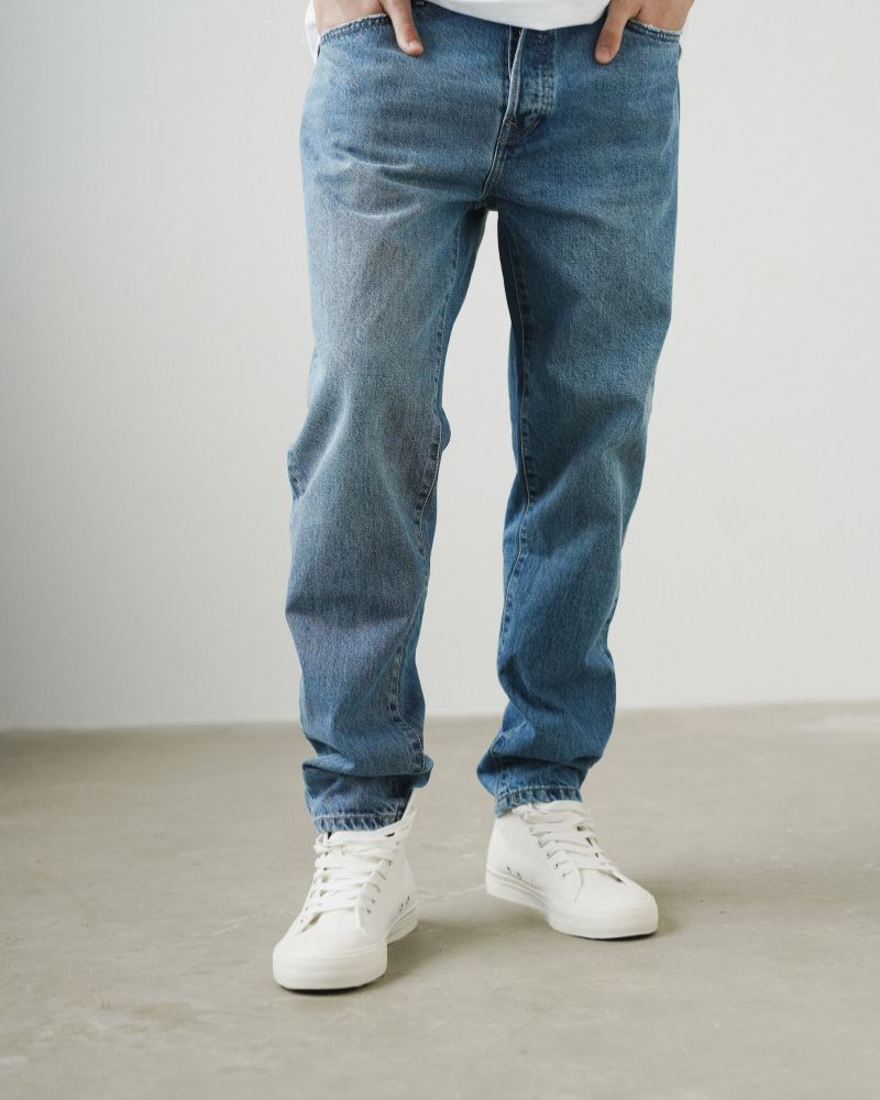 The One Pant Silhouette That Works (and Why Straight Leg Is Not It)