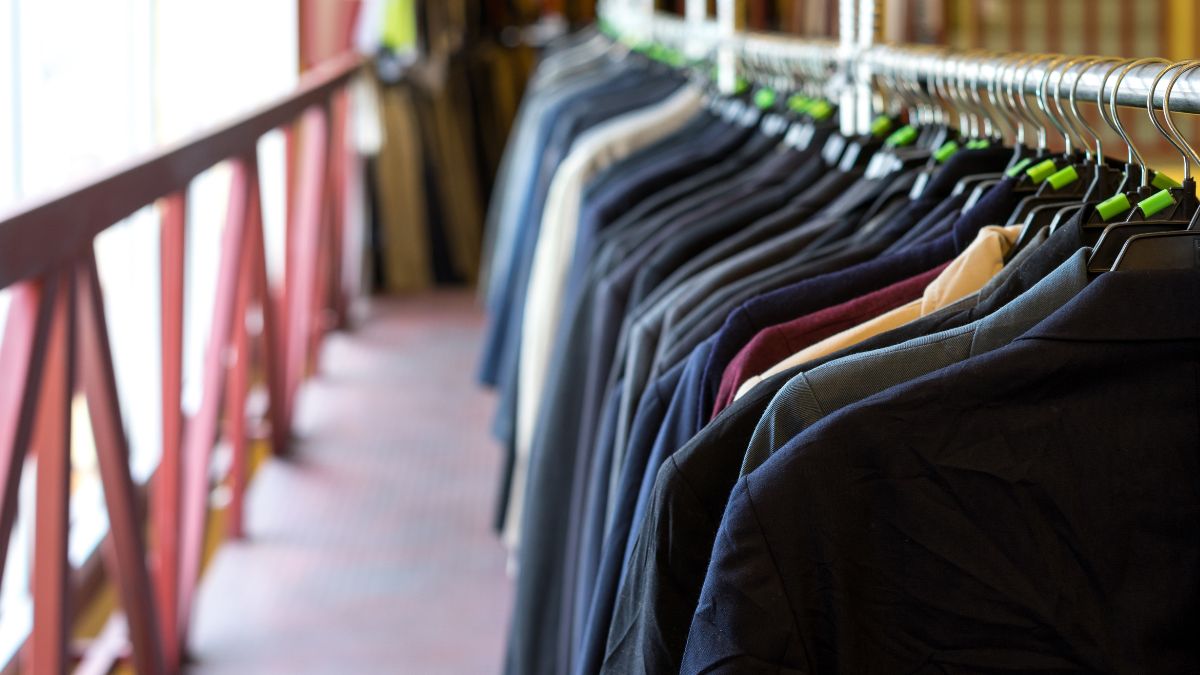 The One Tailor Fix That Makes Off-the-Rack Shirts Actually Fit This Build