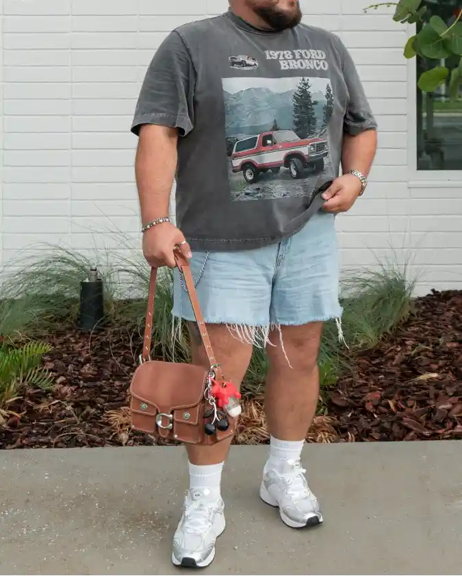 Vintage Bronco Tee & Cutoff Denim Shorts